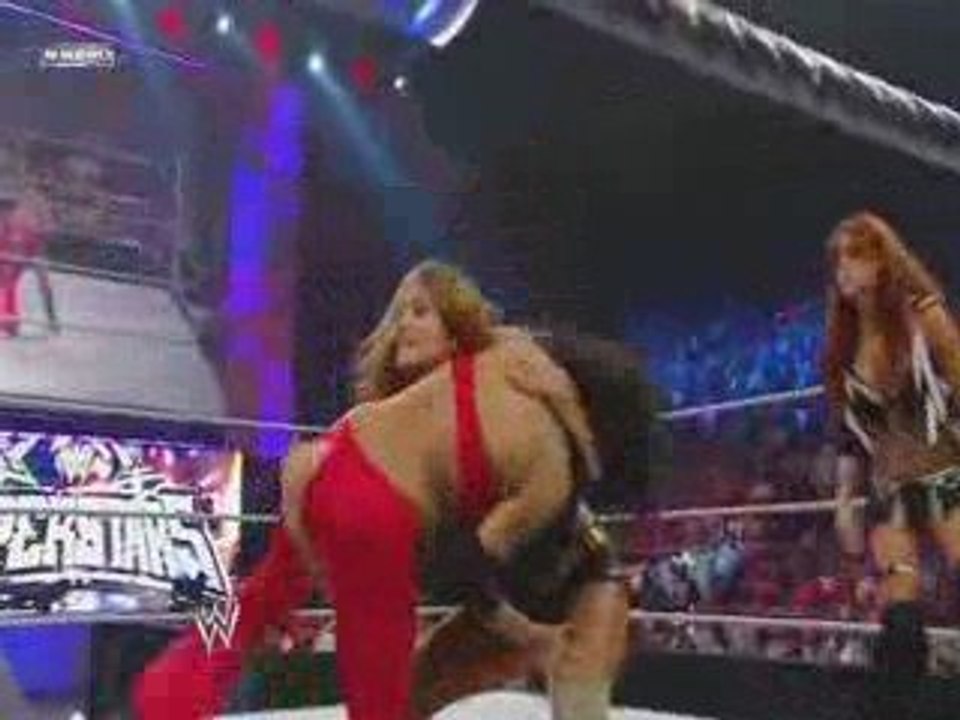 Eve vs Layla Special Ref Maria