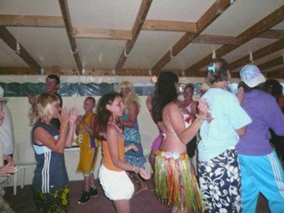 Vidéo sur Miss et Mister camping 2009