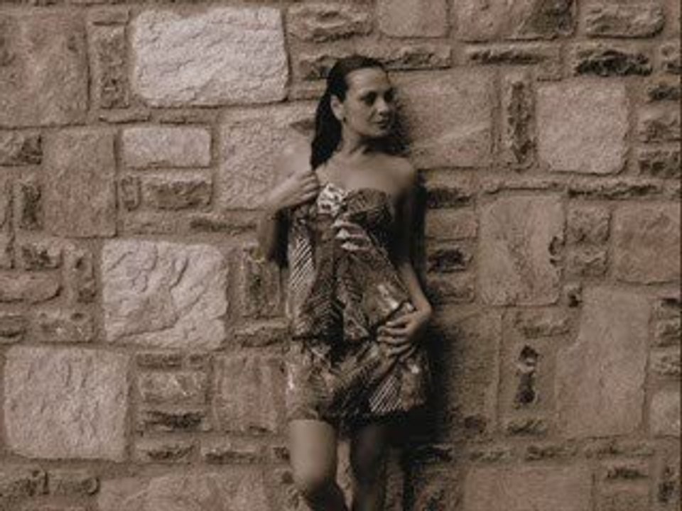 cokemel sevdamın karsısında