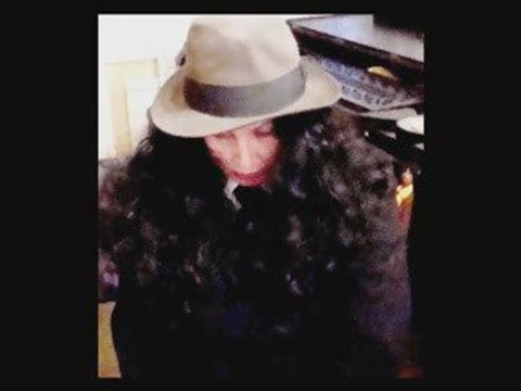 LUMINITA SOARE: BALADA VECHILOR IUBITI -JACQUES BREL COVER