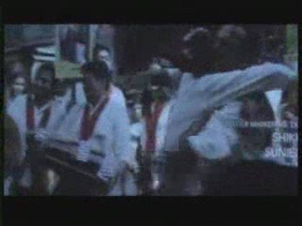 Kaminey (2009, Hindi) BonusET.co.cc - Part 1