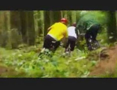 Quatre potes qui gèrent en BMX