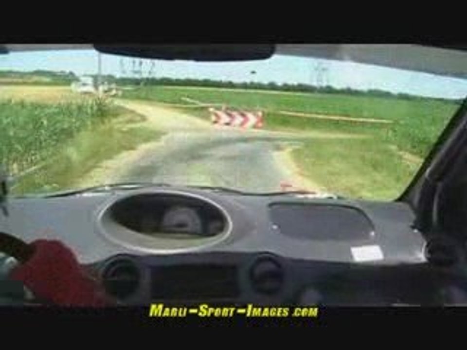 Caméra embarquée Toyota Yaris rallye de bords 2009