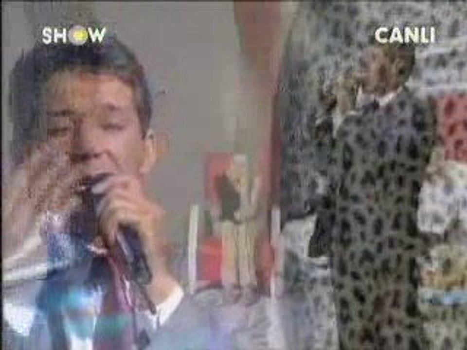 MUSTAFA YILDIZDOĞAN - YAŞIYORUM ÖYLESİNE