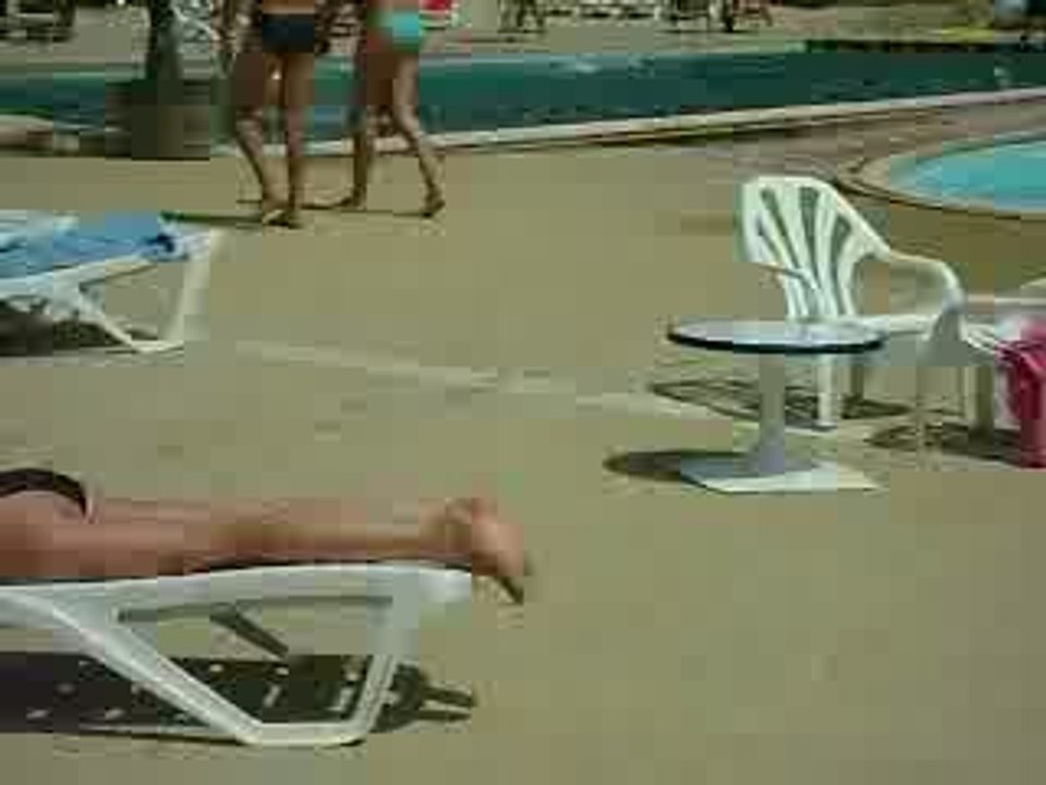 A LA PISCINE N° 01/2009