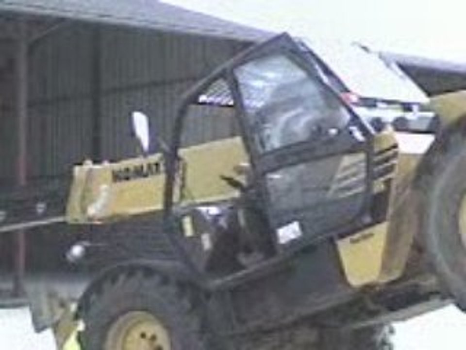 Komatsu 16 metres