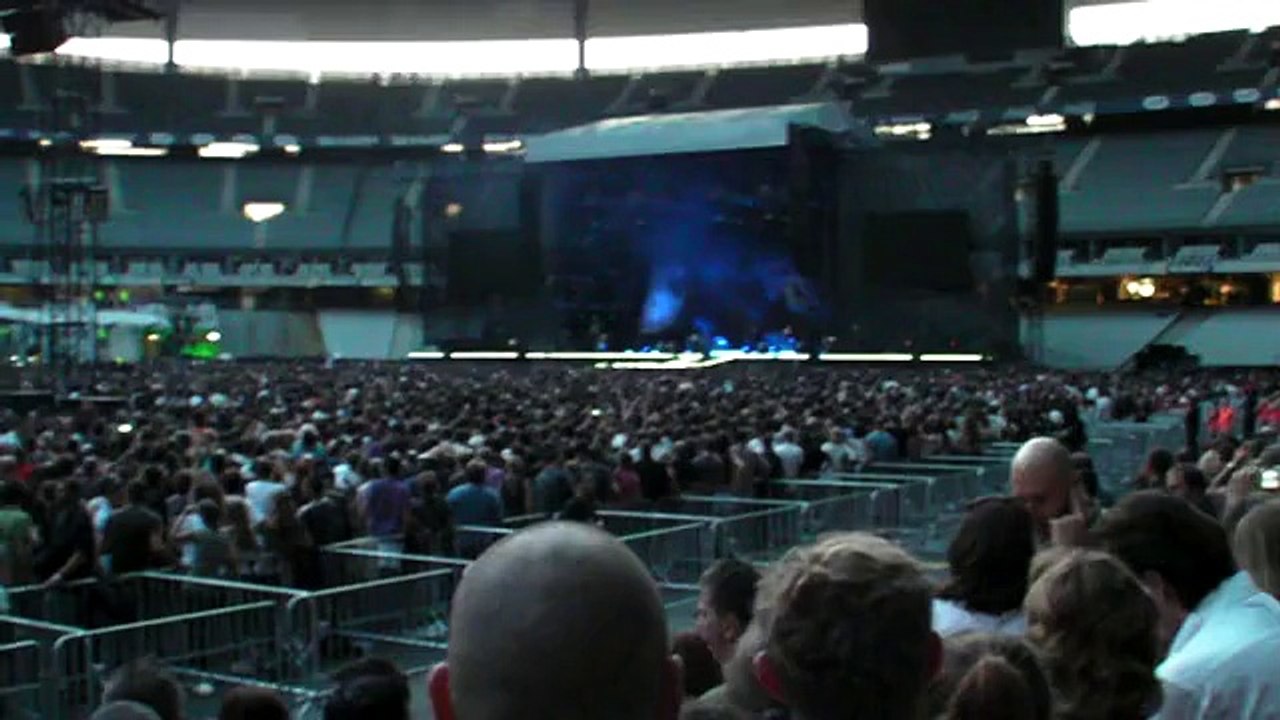 Depeche Mode - I Feel You (Live @ Stade de France 2009)
