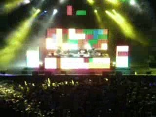 Birdy Nam Nam aux arènes de Nîmes