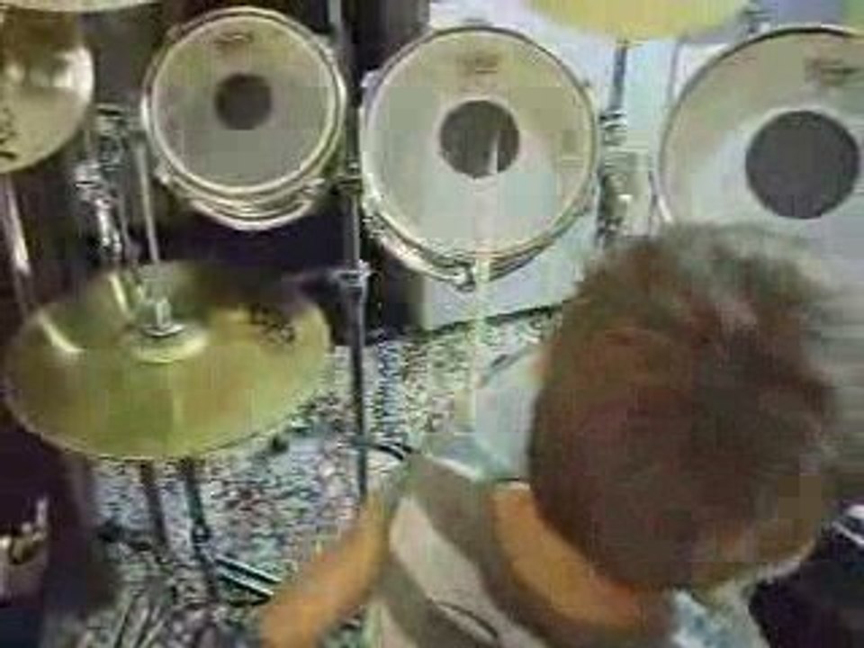 Corentin solo de batterie du 17 08 2009