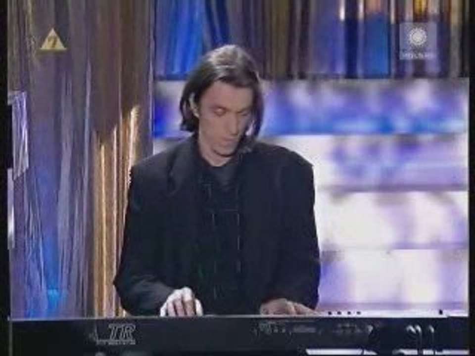 Artur Andrus - 40 Pszczółek