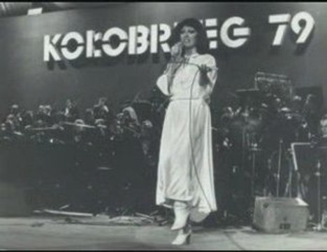 BUDKA SUFLERA-Słońca jakby mniej...