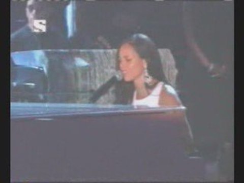 Alicia Keys live grammys 2005
