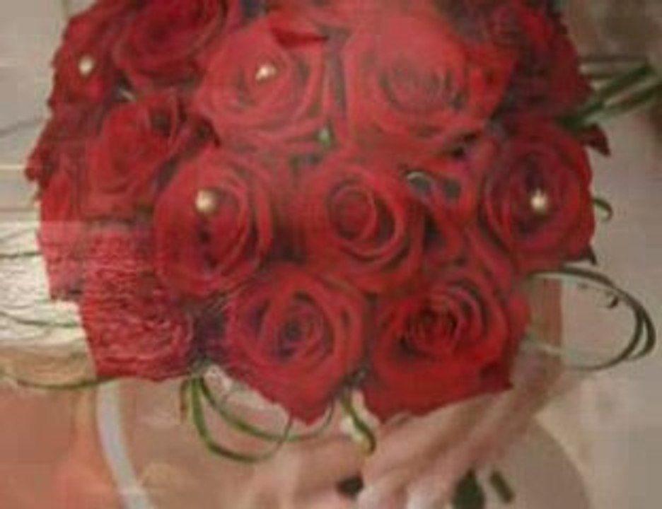 IVAN KOMARENKO - Biała suknia