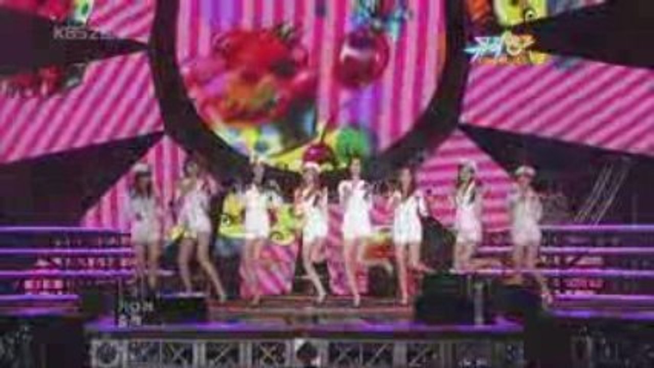 20090814 SNSD - Boy Friend, Genie on MB_part1