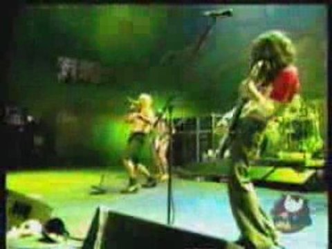 Red Hot Chili Peppers - Easily live (( by sefa döner))