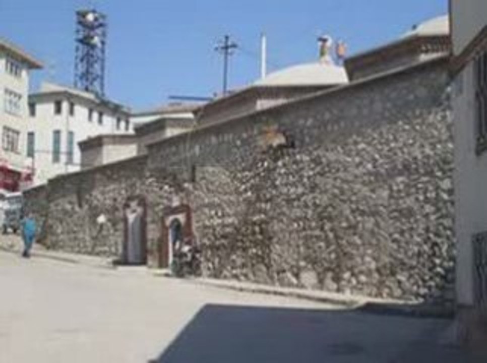 Zile ve yöresi oyun havalari (su sızıyor)www.zileweb.com