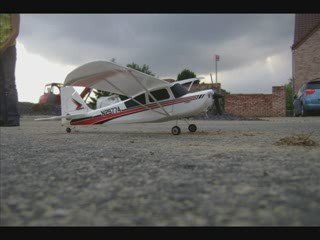 Citabria minium de Kyosho sur le dos???