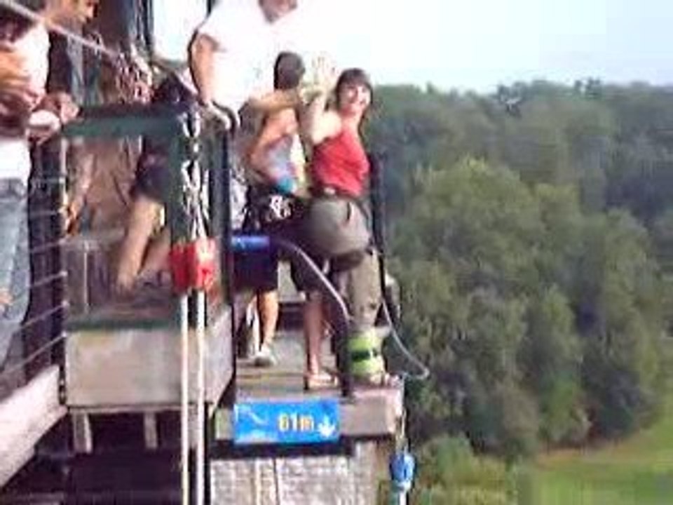 saut au viaduc de la souleuvre