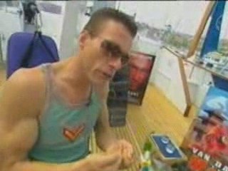 JEAN CLAUDE VAN DAMME LE MONK