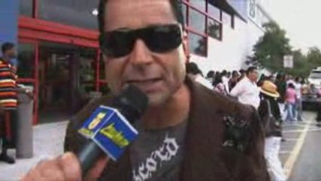 SNEAK PEEK - Ace Hood Album Release In Store Signing