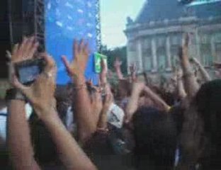 SPY4: le public met le feu au concert (BXL 2009 )