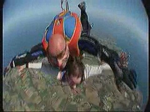 ludi saut en chute libre Belle ile en mer 15 Aout 2009