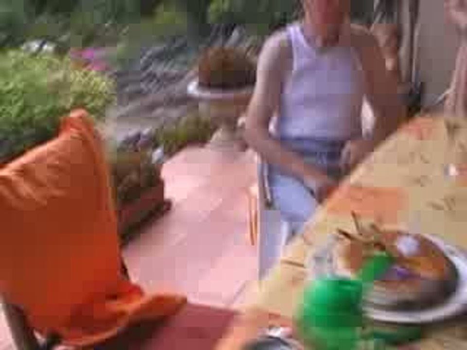 MOV050