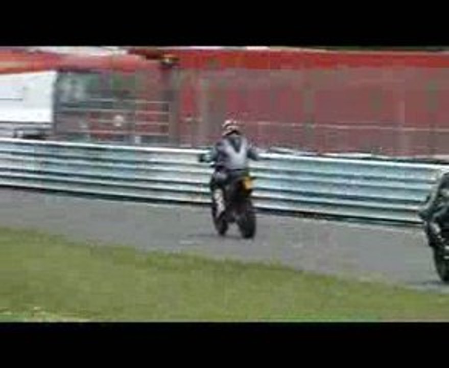 Croix En Ternois August 2009