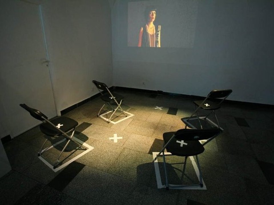 CAPSULE 1. 0 interactive installation