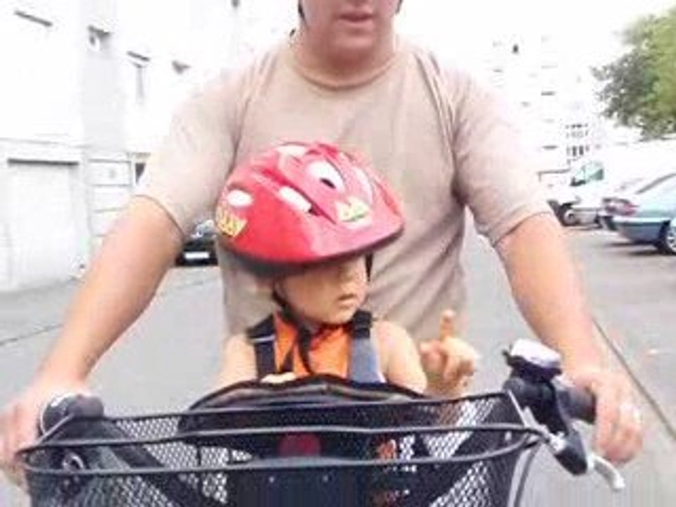 Ewen fait du vélo 2