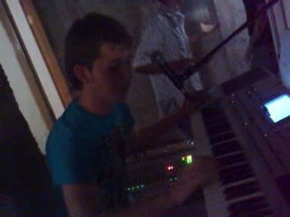 piyanist kemal yunuseli 15dk...