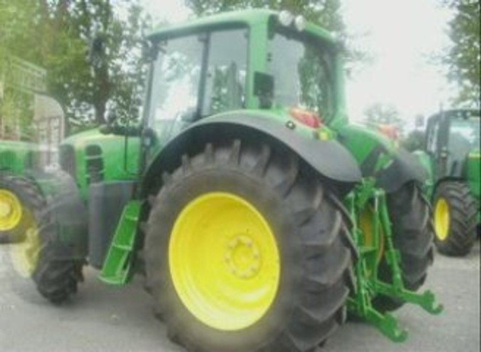 John Deere 6930