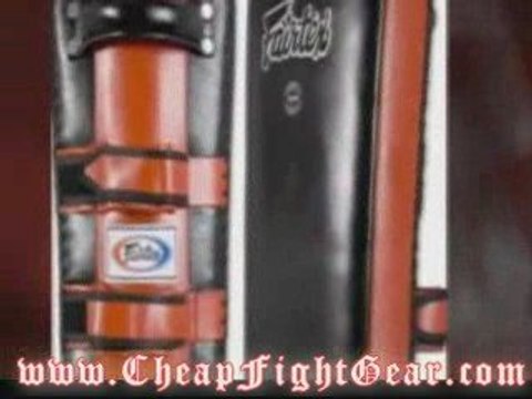 Women's MMA Gear :: Pink Boxing Gloves :: Title Boxing