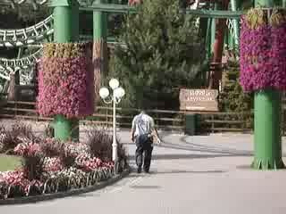 Agent de sécurité à Gardaland, pour Shookett