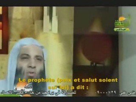 soeur voilée avec pantalon serré