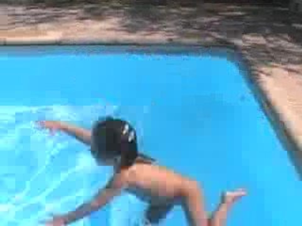 Premier plouf sans brassards