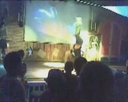 Freestyle Bboy Nahim & Keziah Mehdi- Kontiki Lacanau 2009