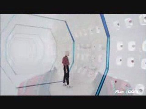 G-Dragon - Heartbreaker (MV)