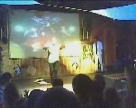 2-Freestyle Kontiki bar Bboy Nahim et Keziah Mehdi LACANAU