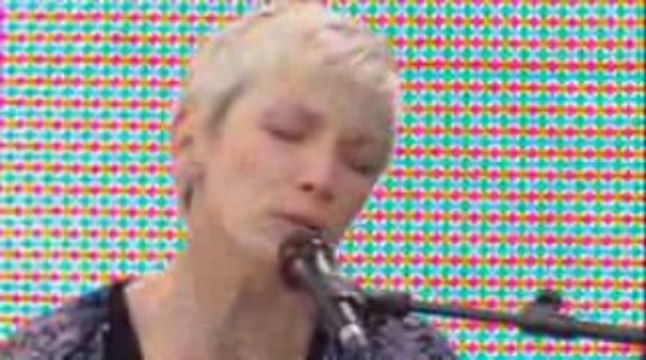 Annie Lennox why live8