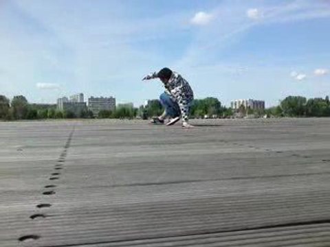 Bboy Keziah Mehdi - ANVERS BELGIQUE 2009 Footwork