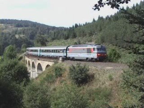 RAME TRACTEE SUR LA LIGNE DES CEVENNES