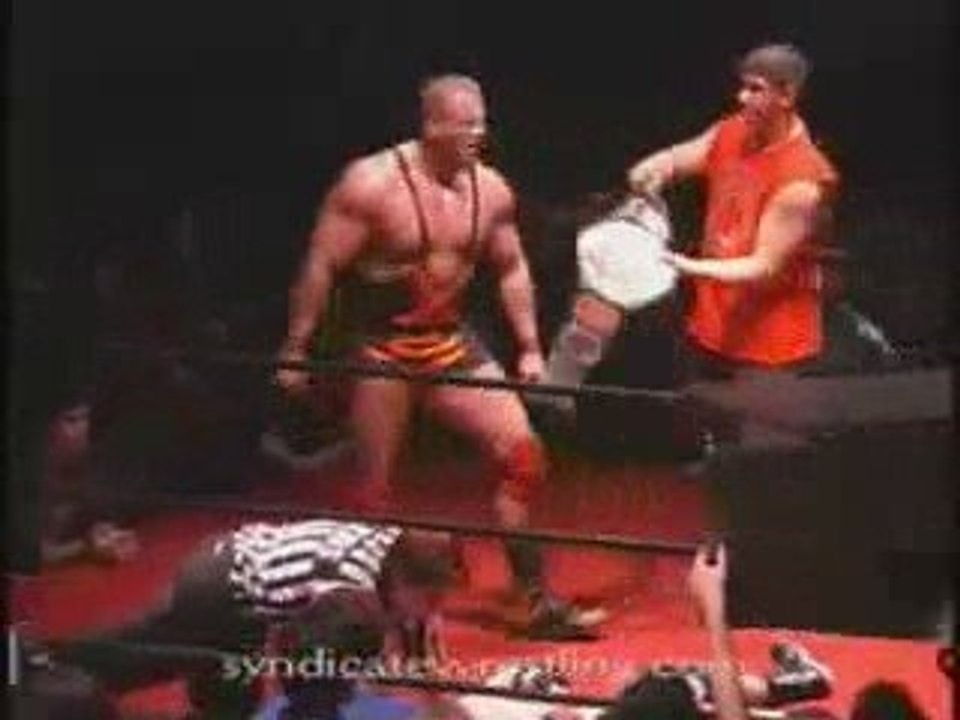 Kevin Steen turns on PCO