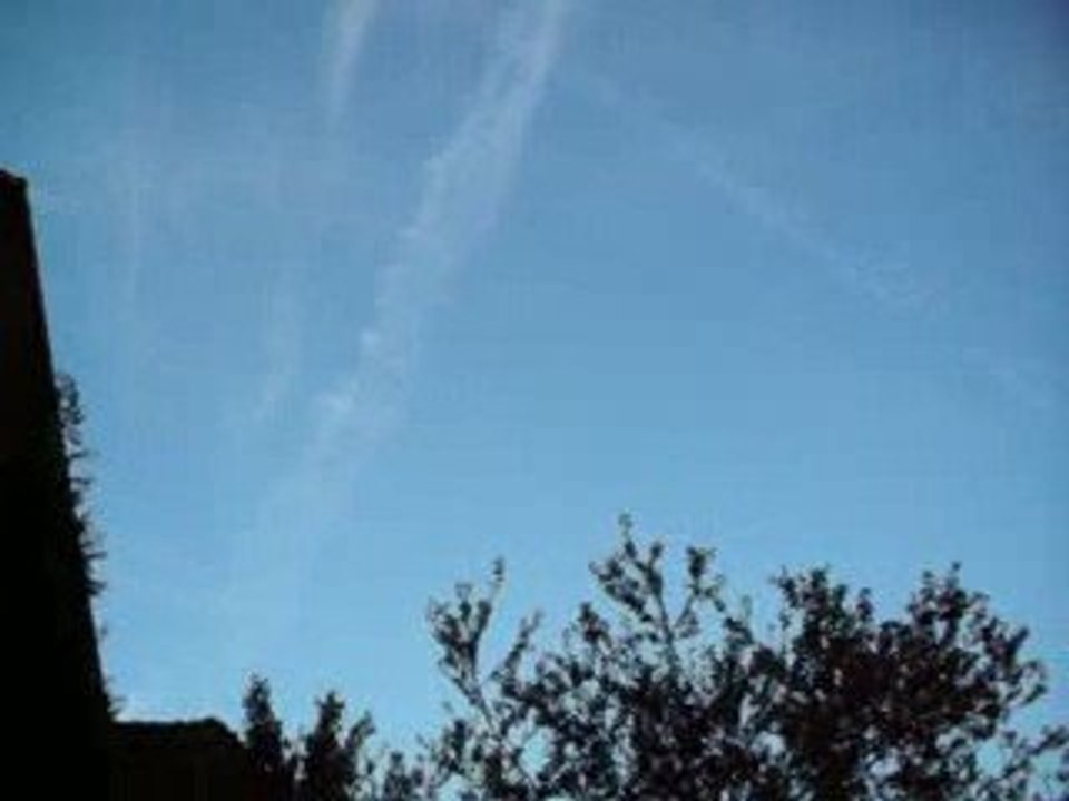 CHEMTRAILS BRUXELLES 23 AOUT 7h du matin