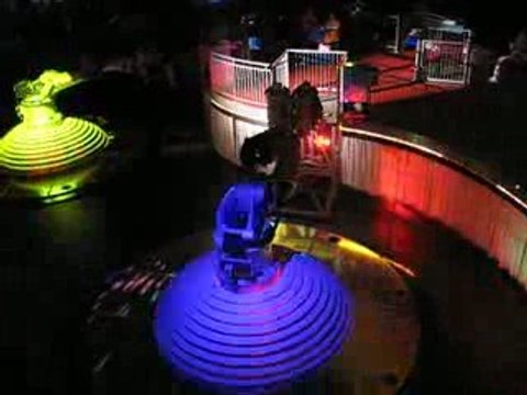 Futuroscope : danse des robots