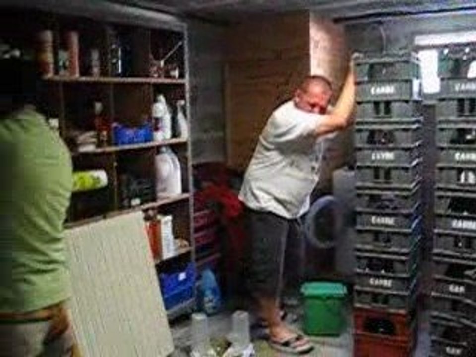 Régis vide la fosse