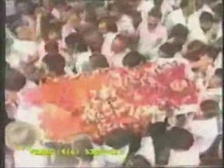 Remembering Divya Bharti: The Bright Star of Indian Cinema 🌟 (1974-1993)