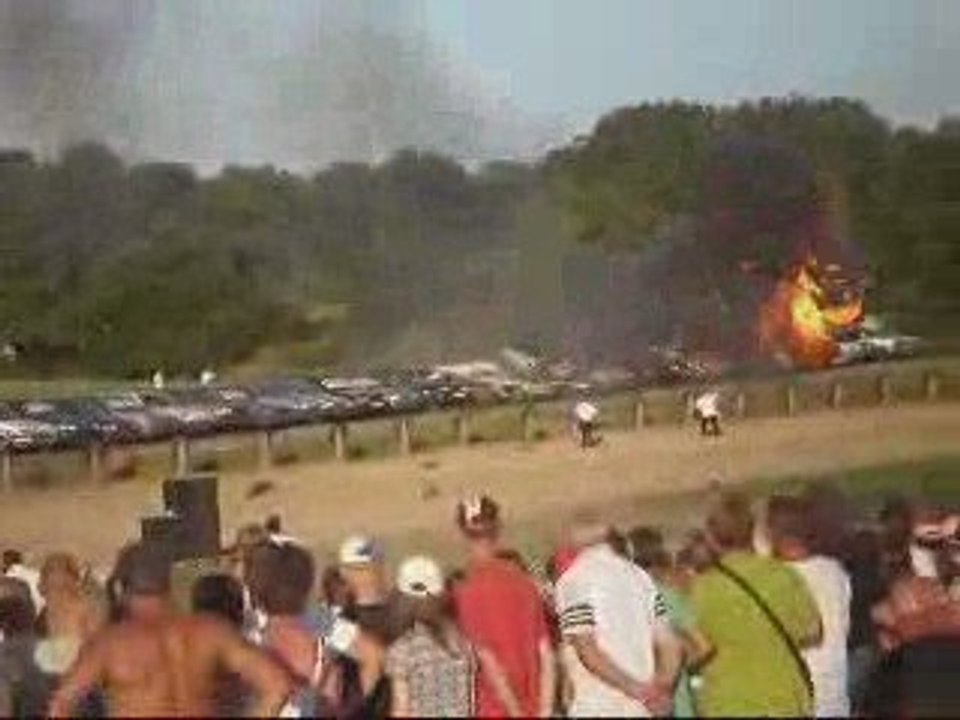 Fermax cascadeurs 40 ans a Barenton Saut avec caravane