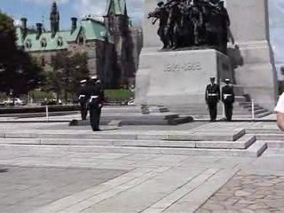 Changement de la garde Soldat Inconnu Ottawa 1