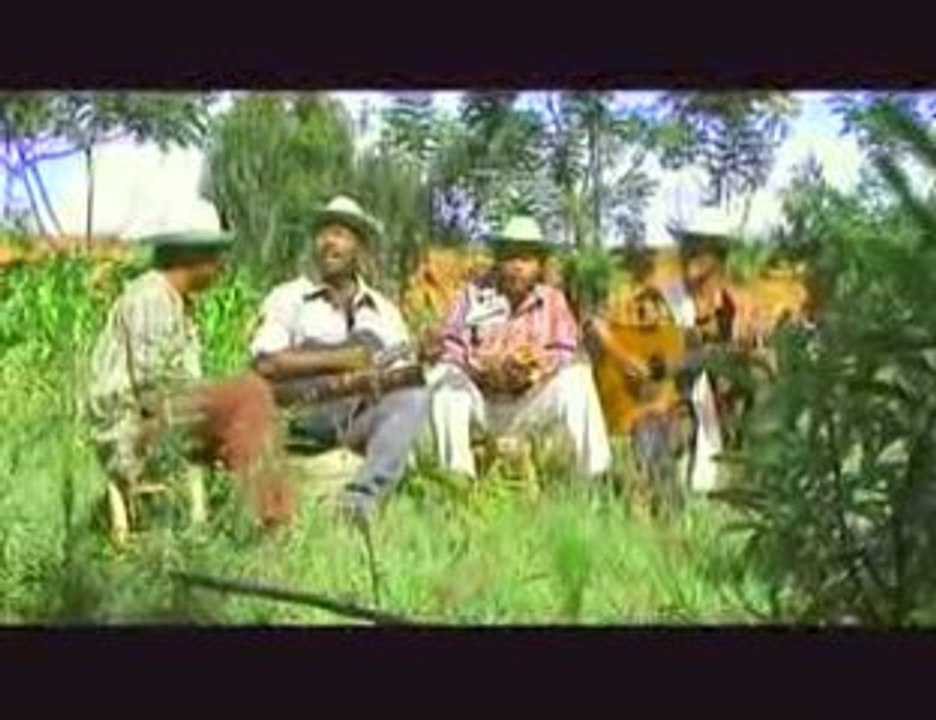 Telo fangady -Mangidy